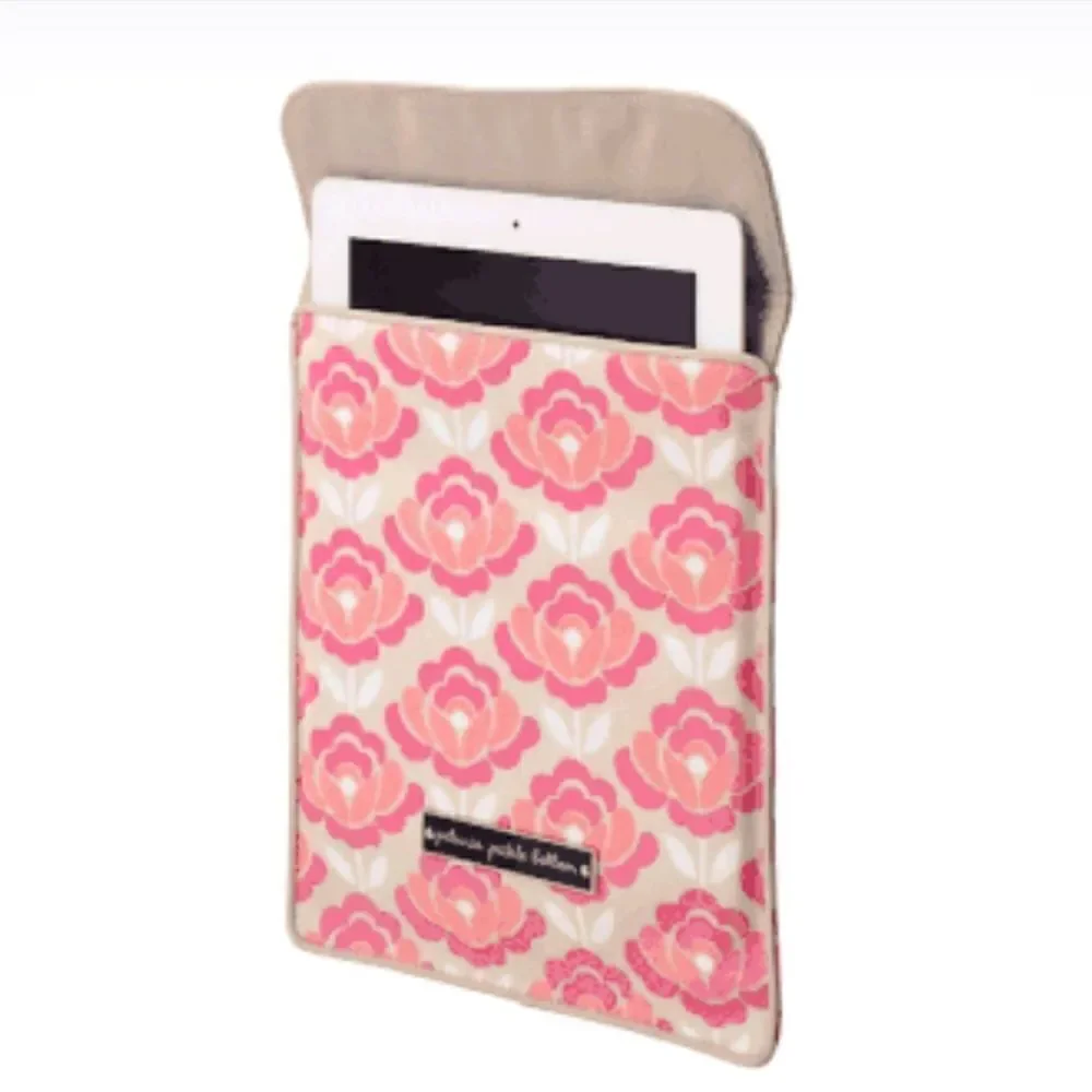 Petunia Pickle Bottom Stowaway Storage Protective Case iPad 2 & 3 New